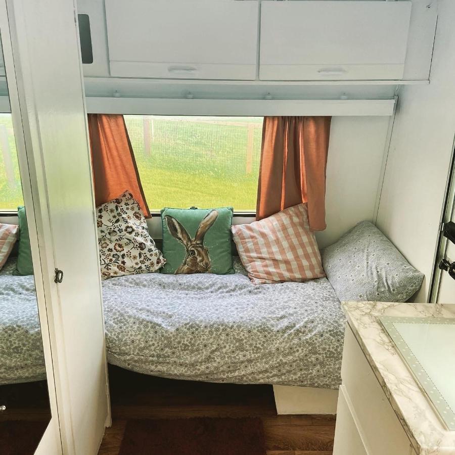 Cosy Caravan At Carrigeen Glamping Kilkenny Exterior foto